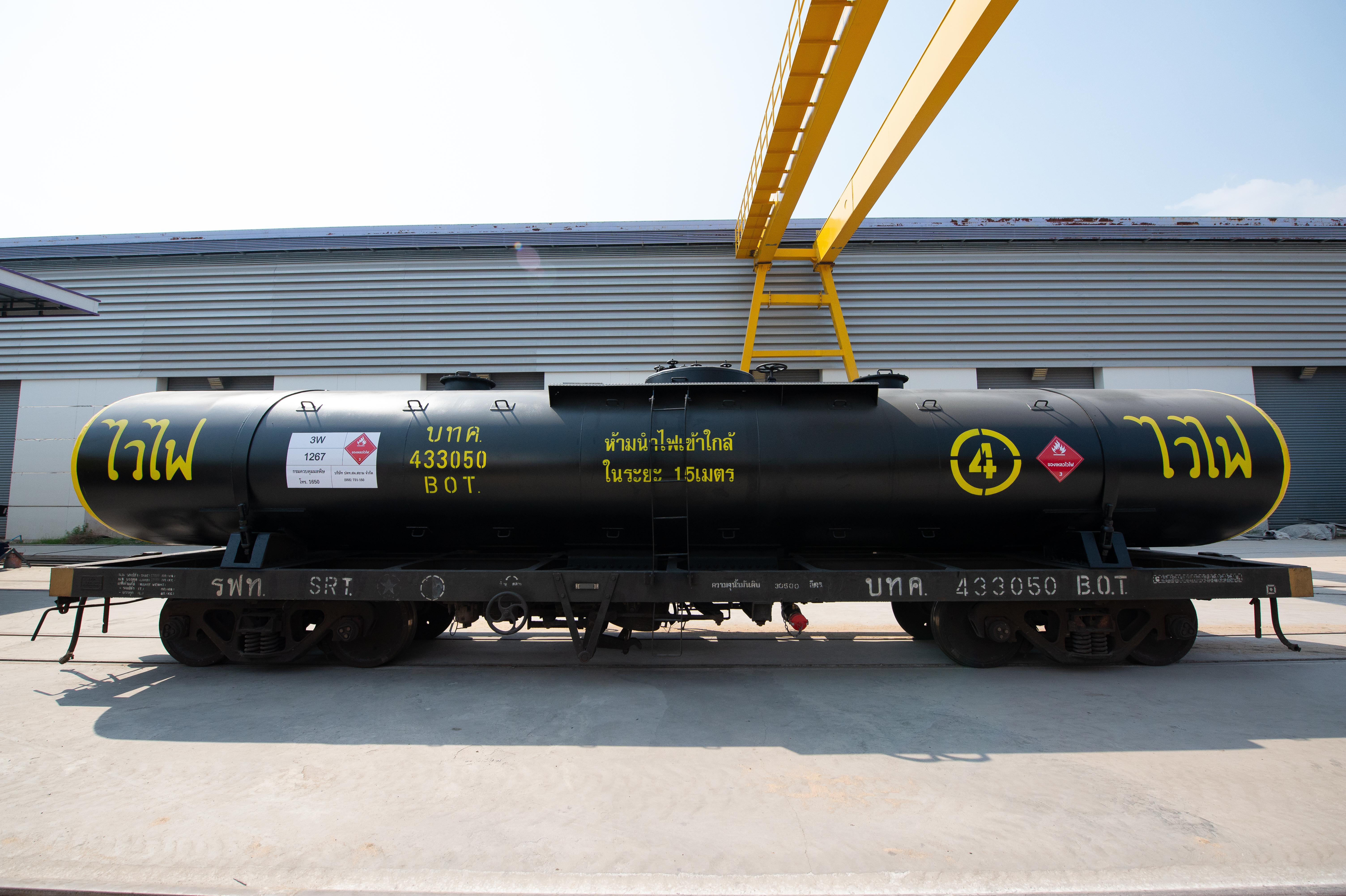Diesel Electric Train Locomotive